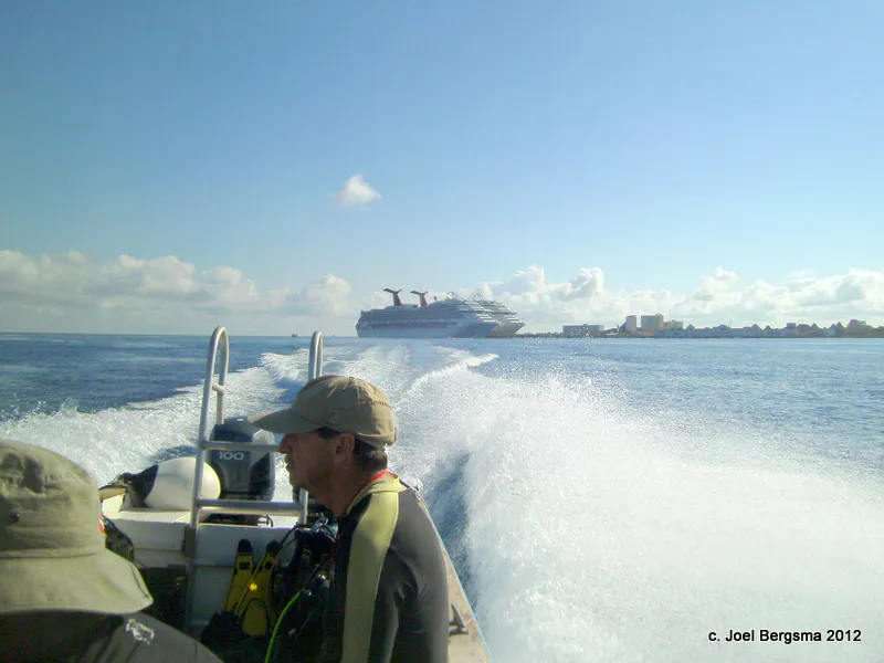 Long boat ride to Maracaibo Reef, at the southern tip of Cozumel Island.