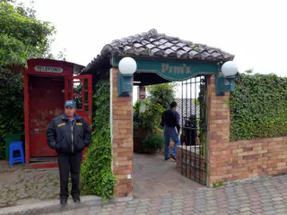 Our luncheon restaurant Pim's, near the top of El Panecillo, 3,016 meters above sea level. Good food.