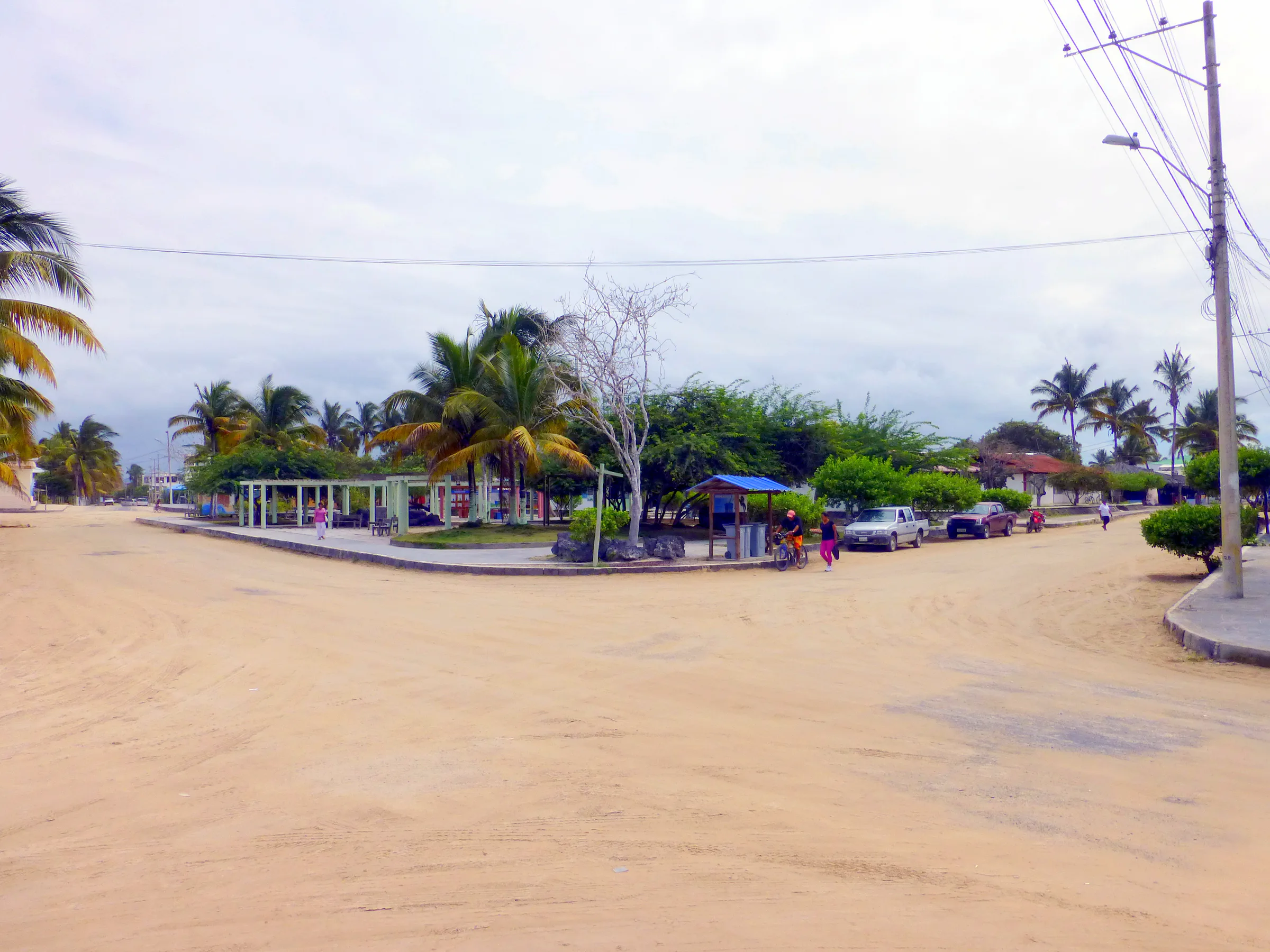Sandy streets of Puerto Villamil.