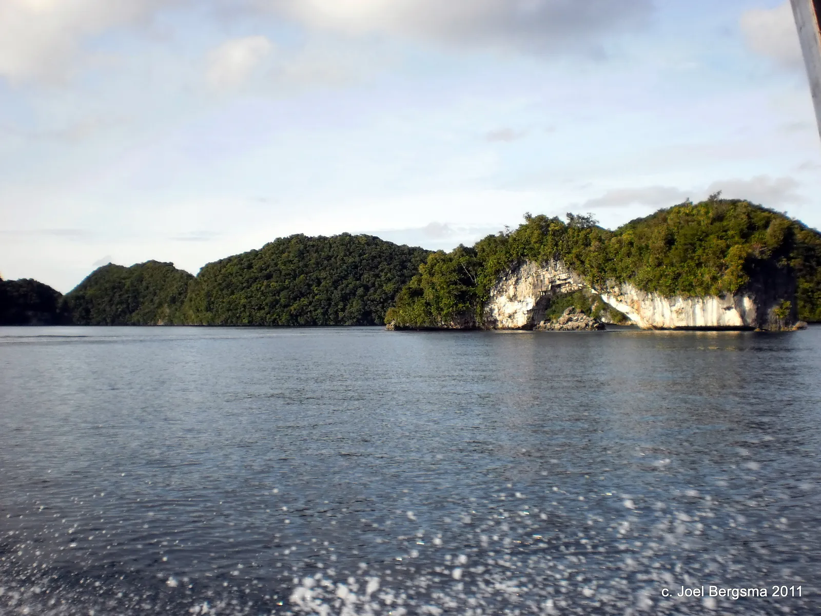 2011-01-15 Rock Islands by boat (19).JPG