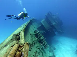 DCIM\100GOPRO\GOPR1051.JPG