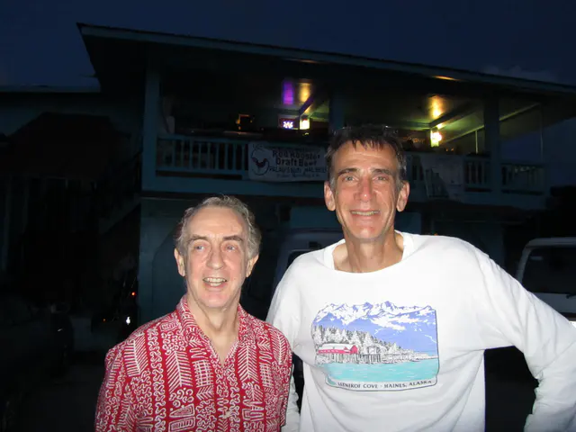 Kramer's Restaurant, Malakal Harbor, Palau.   Atty. Dave Shadel & JJB.  2011-01-21.