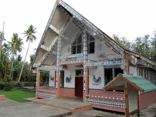 Palauan bai (men's meeting house) on Babeldaop.