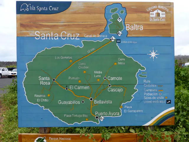 Map of Baltra & Santa Cruz, shows the drive from the Channel across the Island to Puerto Ayora.