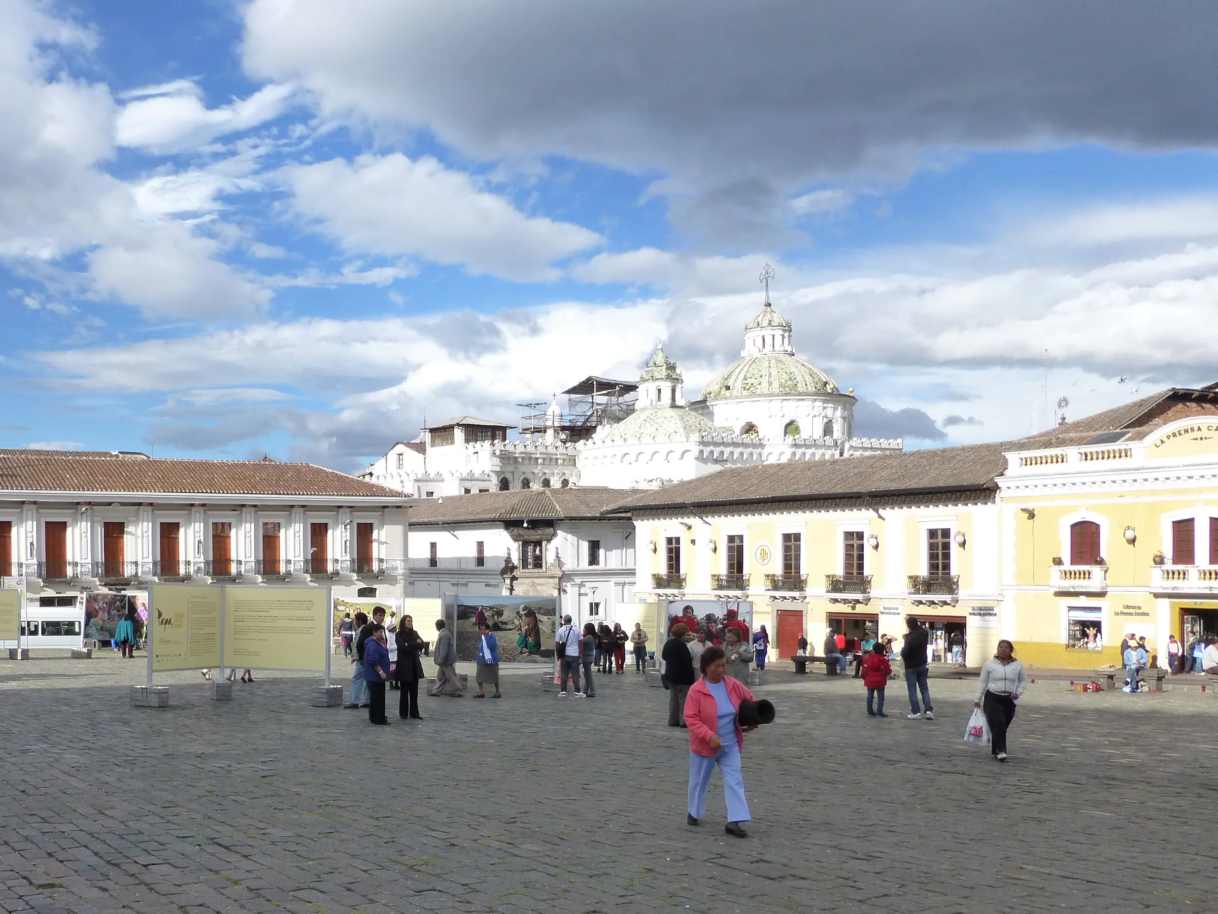 A square before the church in Old Quito.