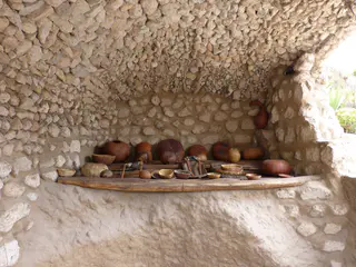 Intinan Museum - Inca artifcats on display in burial chamber exhibit.