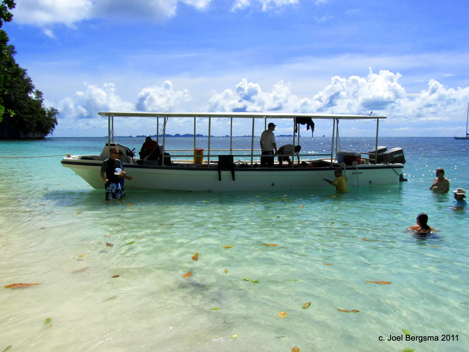 2011-01-14 Ulong Island for lunch (8).JPG